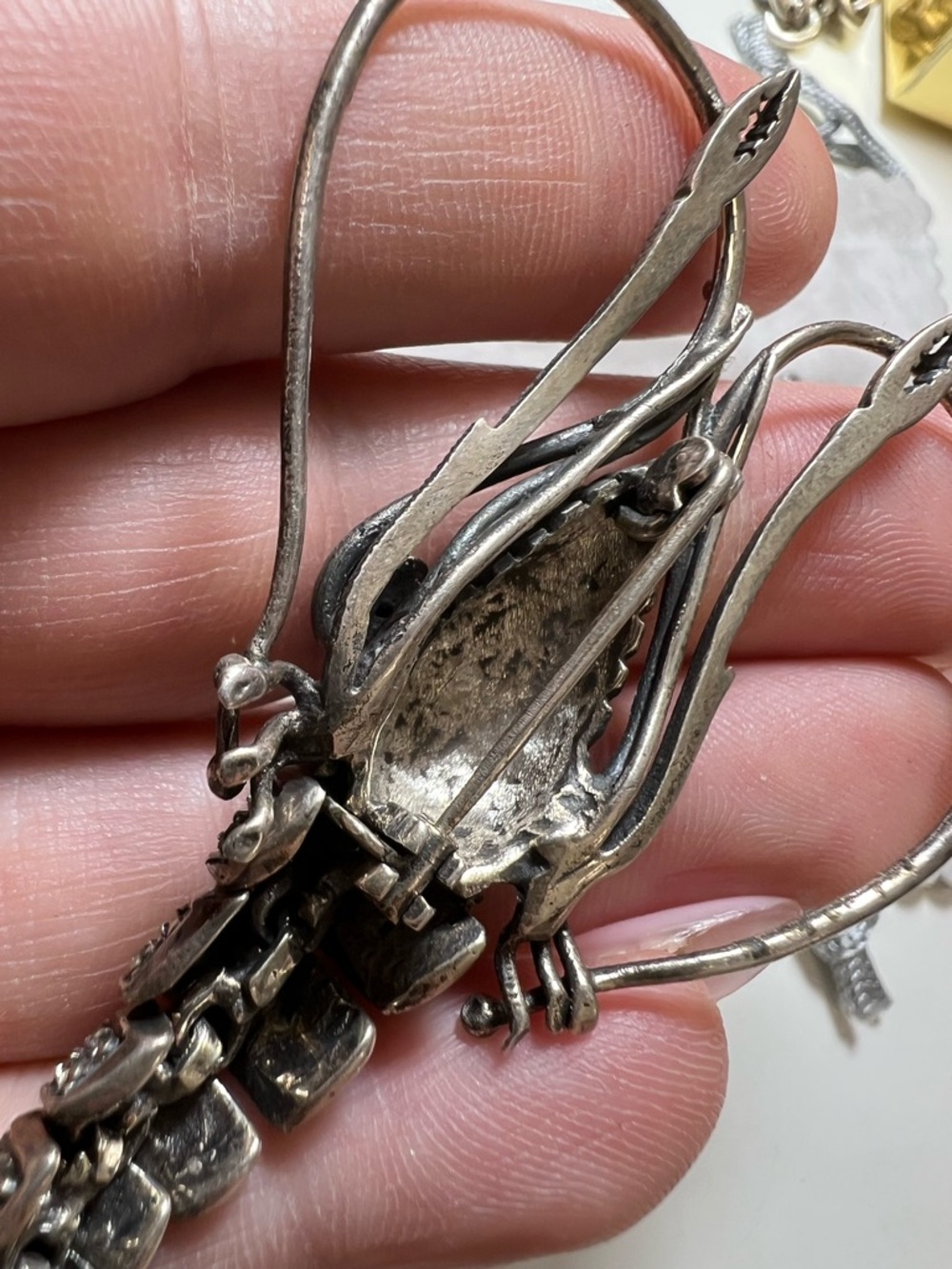 Vintage Sterling Silver Crawfish brooch pin with red eyes - Picture 14 of 15